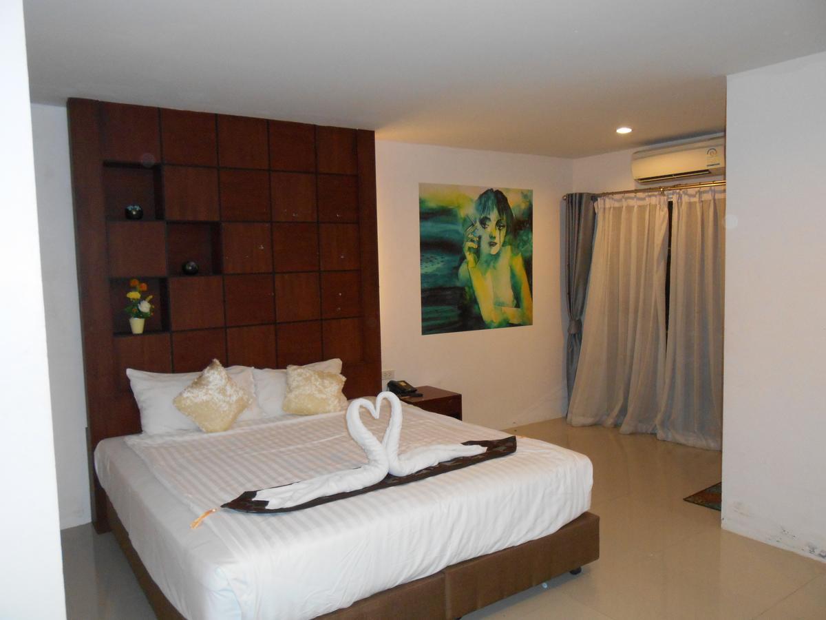 7 Sky Residency Hotel Patong Екстериор снимка