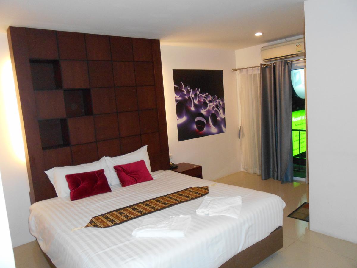 7 Sky Residency Hotel Patong Екстериор снимка