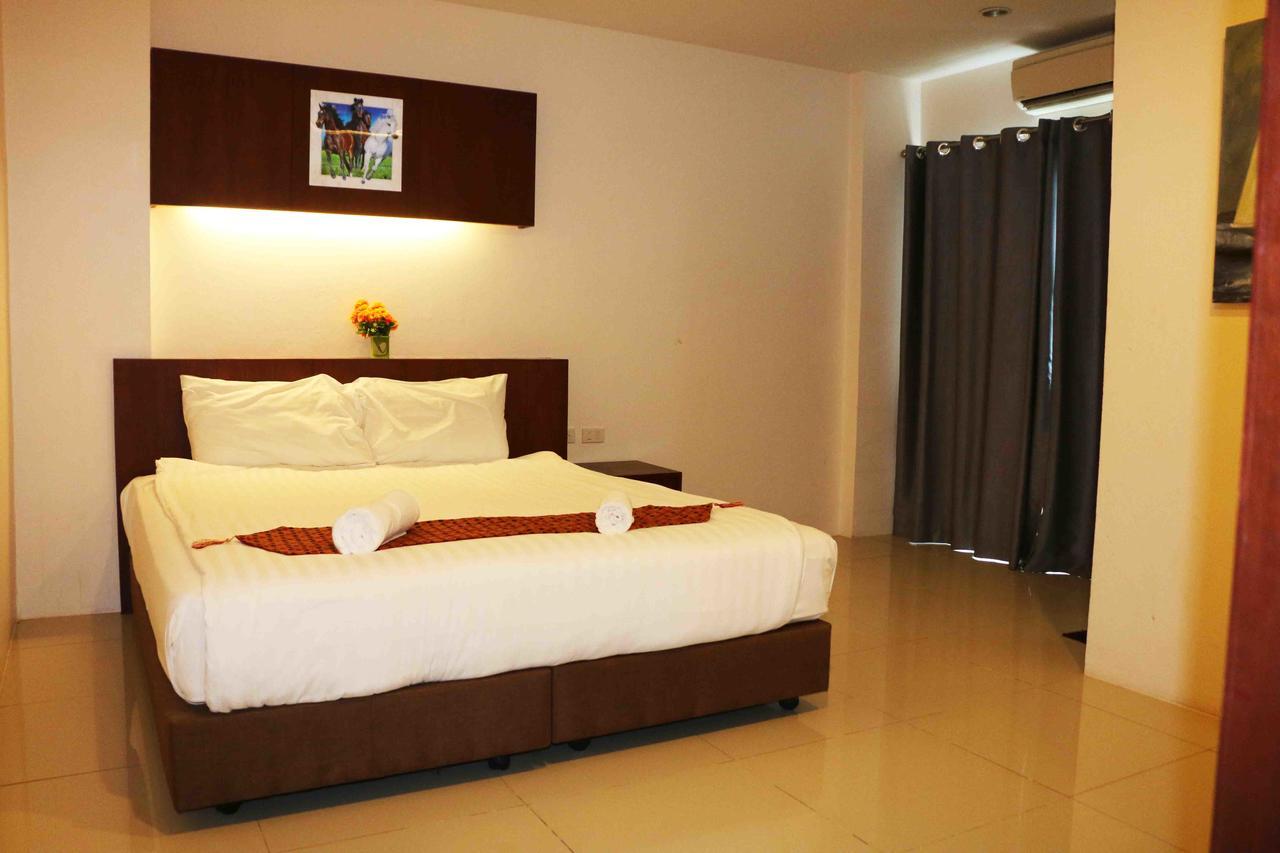 7 Sky Residency Hotel Patong Екстериор снимка