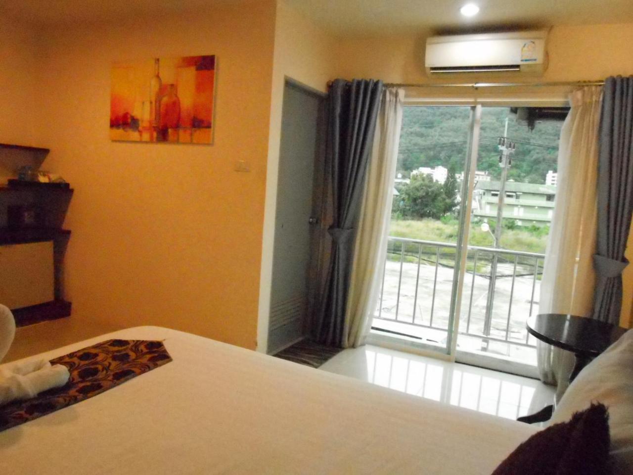 7 Sky Residency Hotel Patong Екстериор снимка
