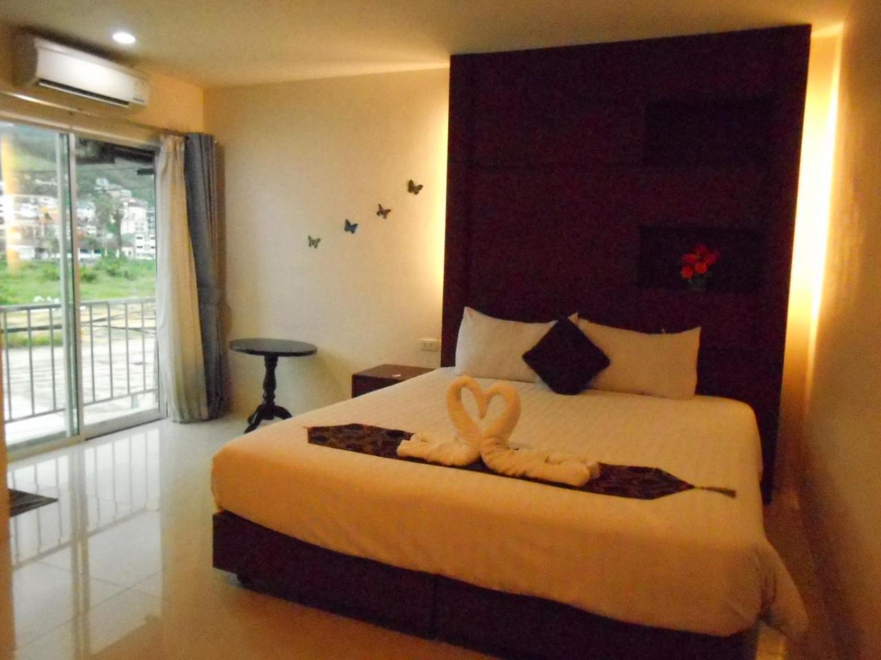 7 Sky Residency Hotel Patong Екстериор снимка