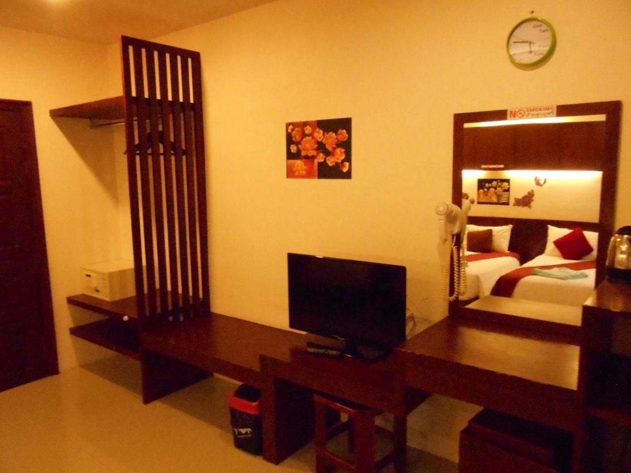 7 Sky Residency Hotel Patong Екстериор снимка