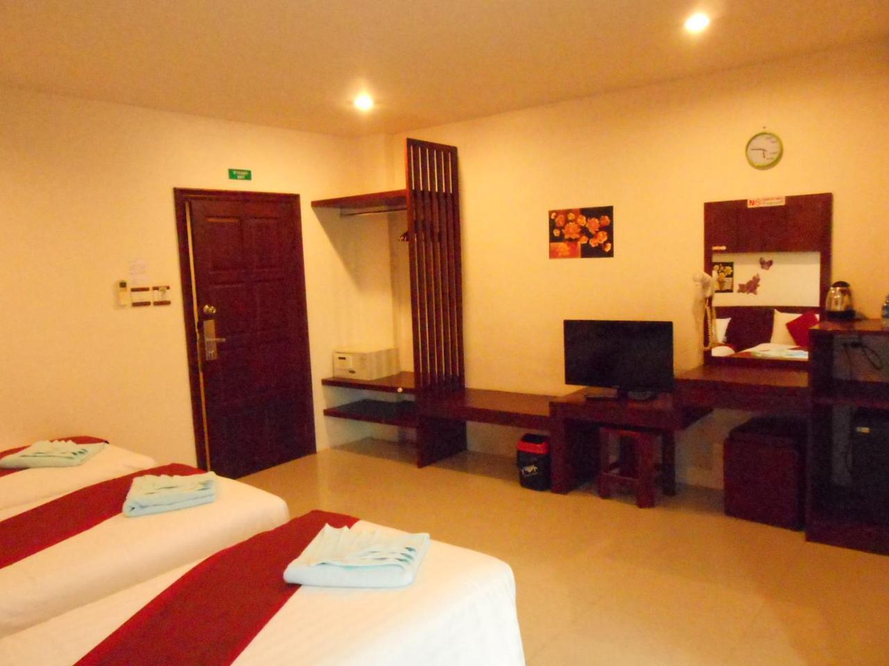 7 Sky Residency Hotel Patong Екстериор снимка
