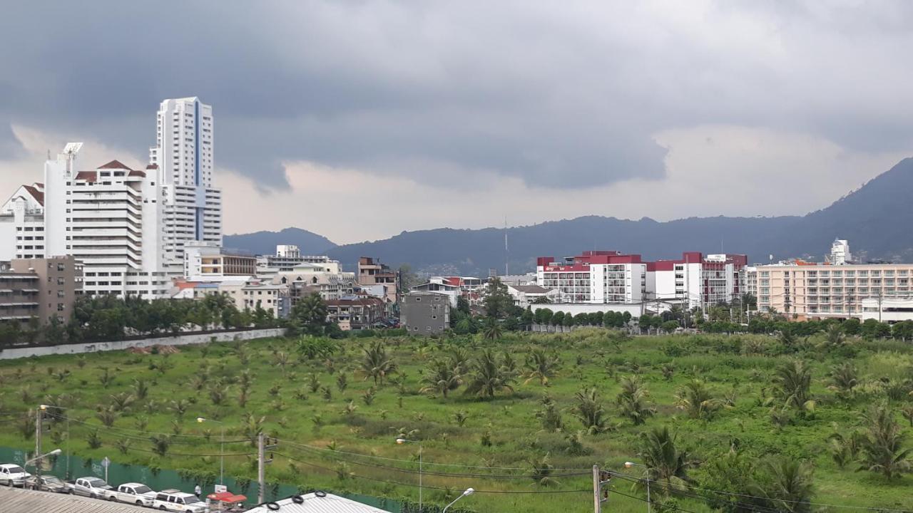 7 Sky Residency Hotel Patong Екстериор снимка