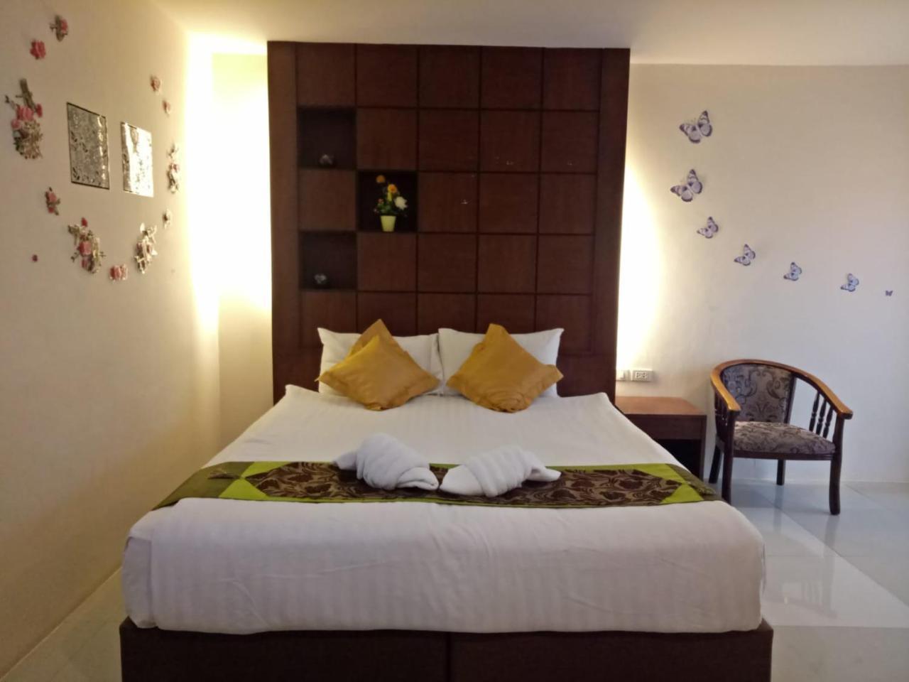 7 Sky Residency Hotel Patong Екстериор снимка