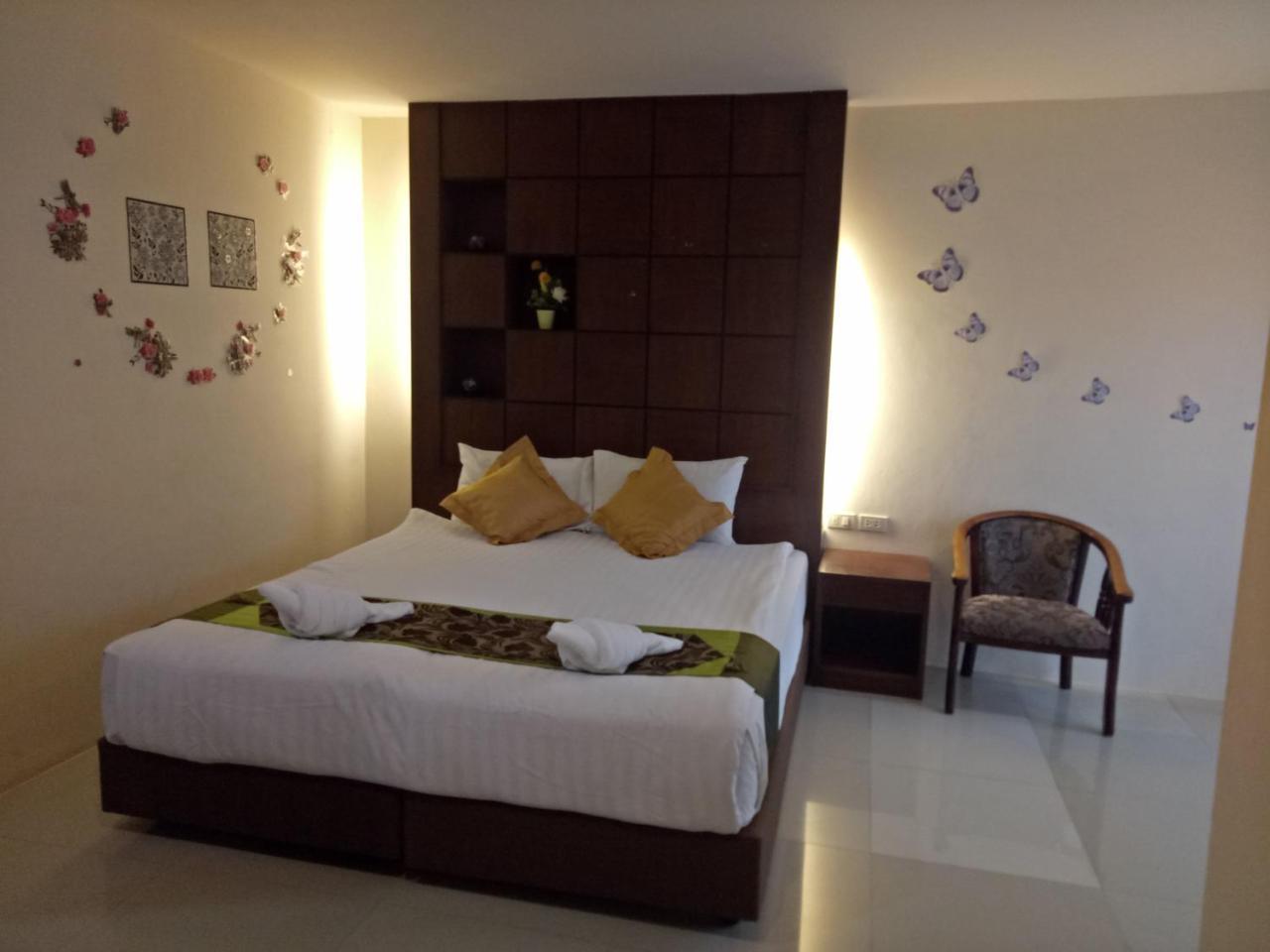 7 Sky Residency Hotel Patong Екстериор снимка