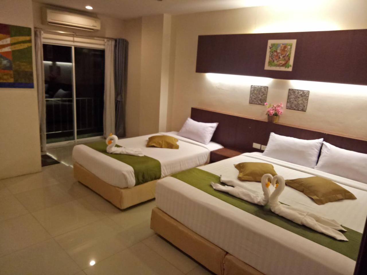 7 Sky Residency Hotel Patong Екстериор снимка